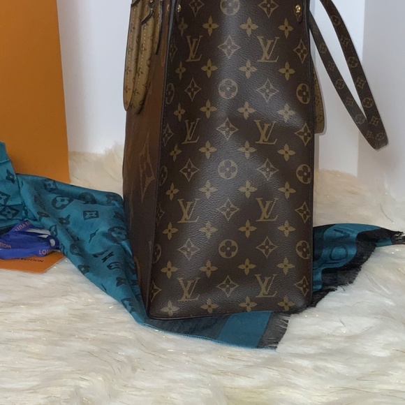 NWT Louis Vuitton ONTHEGO GM Tote Shoulder Bag Giant Monogram Brown + Extras ! - Picture 4 of 15